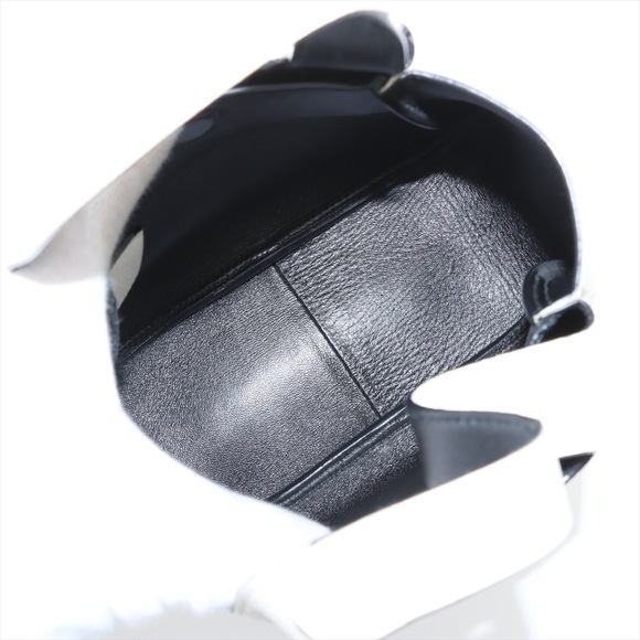 Prada Vitello Dino Leather Handbag White - Picture 7 of 8